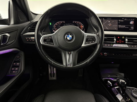 BMW 1-serie 118i M-Sport | Virtual | Camera | Kuipstoelen | LED | Carplay | Stoel/Stuurverw. | NAP