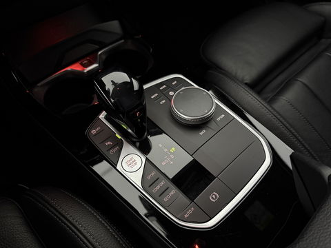 BMW 1-serie 118i M-Sport | Virtual | Camera | Kuipstoelen | LED | Carplay | Stoel/Stuurverw. | NAP