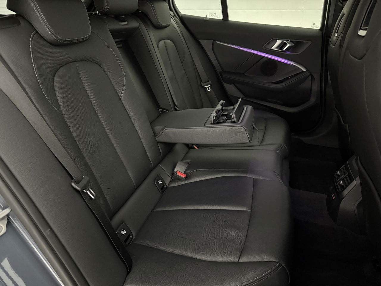 BMW 1-serie 118i M-Sport | Virtual | Camera | Kuipstoelen | LED | Carplay | Stoel/Stuurverw. | NAP
