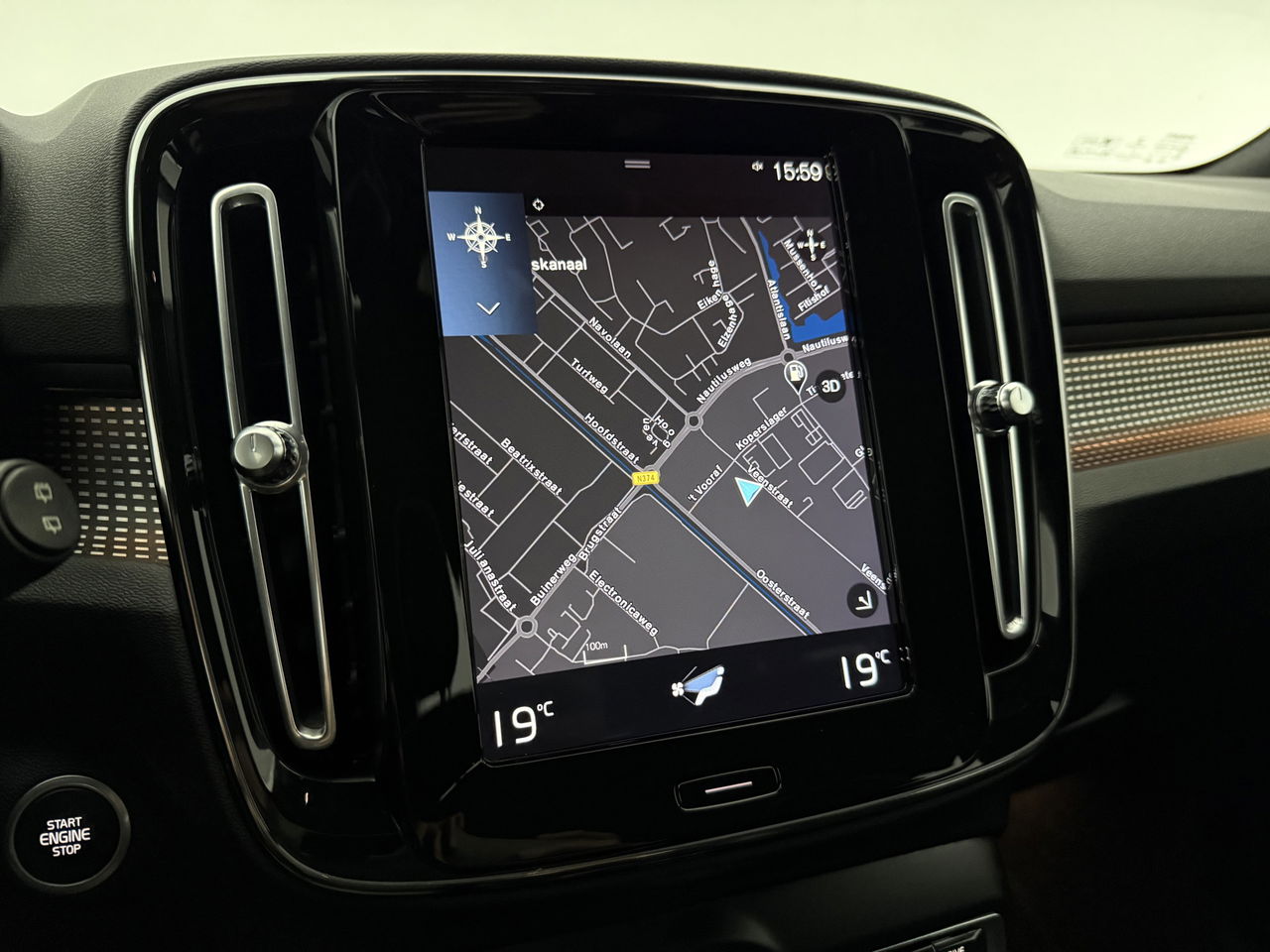 Volvo XC40 1.5 T5 PHEV 262PK Inscription | Pano | 360° | Sfeerverl. | Virtual | Adaptive Cruise | LED | Carplay