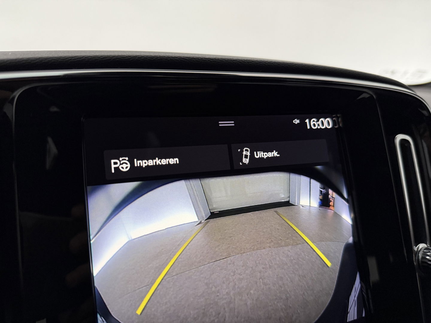 Volvo XC40 1.5 T5 Recharge Inscription | Pano | 360° | Sfeerverl. | Virtual | Dodehoek l Adaptive Cruise | LED | Carplay