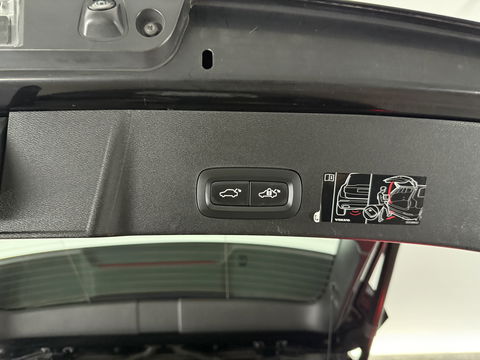 Volvo XC40 1.5 T5 Recharge Inscription | Pano | 360° | Sfeerverl. | Virtual | Dodehoek l Adaptive Cruise | LED | Carplay