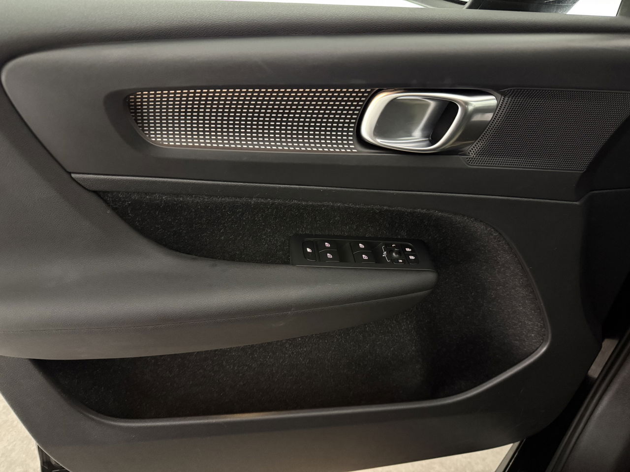 Volvo XC40 1.5 T5 PHEV 262PK Inscription | Pano | 360° | Sfeerverl. | Virtual | Adaptive Cruise | LED | Carplay