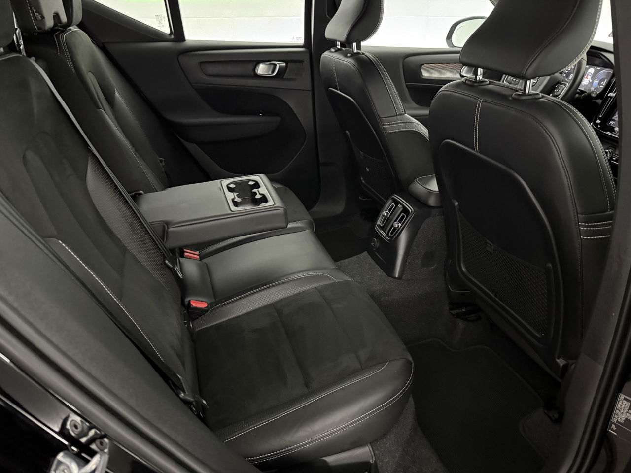 Volvo XC40 1.5 T5 PHEV 262PK Inscription | Pano | 360° | Sfeerverl. | Virtual | Adaptive Cruise | LED | Carplay