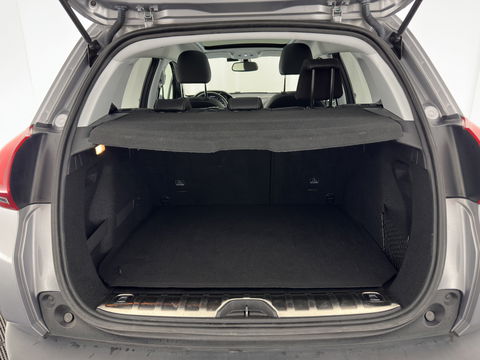 Peugeot 2008 1.2 PureTech Allure Aut. *PANO | LEATHER-FABRIC | HEATED-SPORTSEATS | CARPLAY | ECC | CAMERA | PRIVACY-GLASS | PDC | CRUISE | 16''ALU*