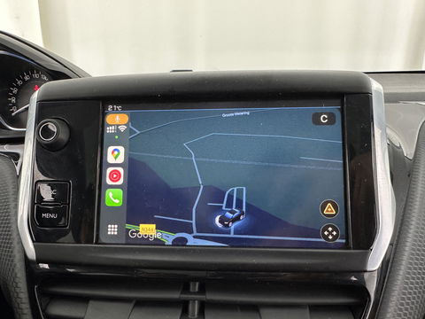 Peugeot 2008 1.2 PureTech Allure Aut. *PANO | LEATHER-FABRIC | HEATED-SPORTSEATS | CARPLAY | ECC | CAMERA | PRIVACY-GLASS | PDC | CRUISE | 16''ALU*