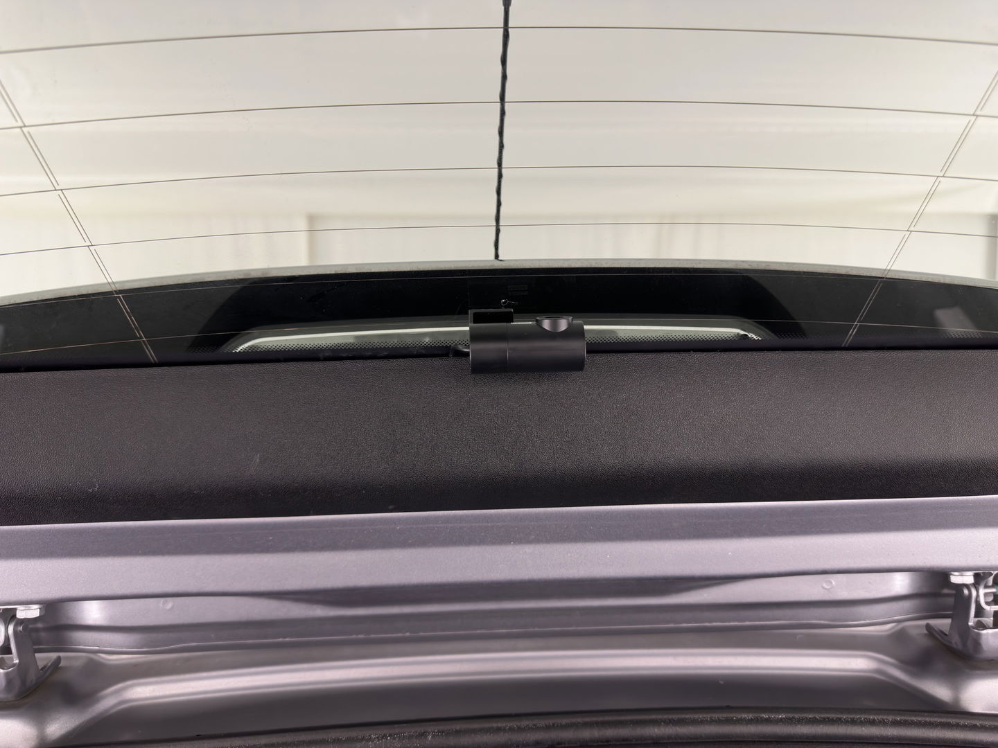 Peugeot 2008 1.2 PureTech Allure Aut. *PANO | LEATHER-FABRIC | HEATED-SPORTSEATS | CARPLAY | ECC | CAMERA | PRIVACY-GLASS | PDC | CRUISE | 16''ALU*