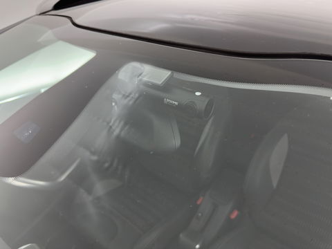 Peugeot 2008 1.2 PureTech Allure Aut. *PANO | LEATHER-FABRIC | HEATED-SPORTSEATS | CARPLAY | ECC | CAMERA | PRIVACY-GLASS | PDC | CRUISE | 16''ALU*
