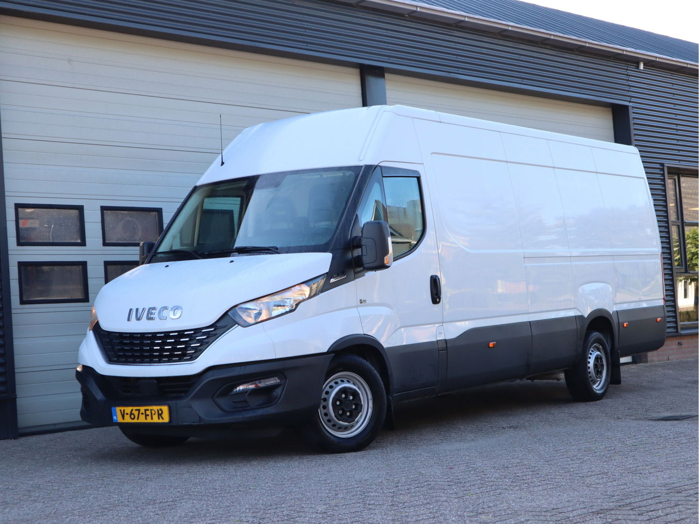 Iveco Daily 35S16 Hi-Matic Euro 6 WB 410 cm - L4H2 Maxi - Camera - Airco