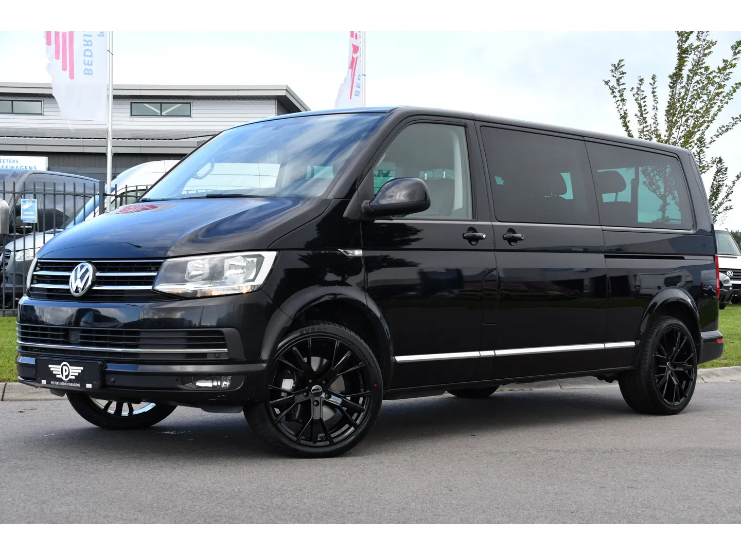 Volkswagen Transporter Caravelle 2.0 TDI L2H1 Highline Adaptieve Cruise, Camera, 2 x Schuifdeur, 204pk, 8 personen, NAVI, Clima, Stoelverwarming, Uniek!