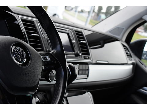 Volkswagen Transporter Caravelle 2.0 TDI L2H1 Highline Adaptieve Cruise, Camera, 2 x Schuifdeur, 204pk, 8 personen, NAVI, Clima, Stoelverwarming, Uniek!
