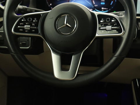 Mercedes-Benz A-Klasse 250e Business Solution Luxury | Panoramadak | Leder | Stoelverwarming | Memory | Keyless | Carplay | Sfeerverlichting | PHEV | Plug In