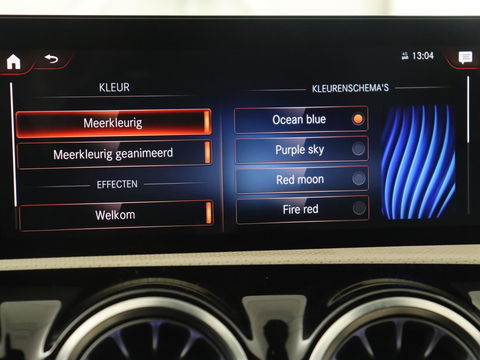 Mercedes-Benz A-Klasse 250e Business Solution Luxury | Panoramadak | Leder | Stoelverwarming | Memory | Keyless | Carplay | Sfeerverlichting | PHEV | Plug In