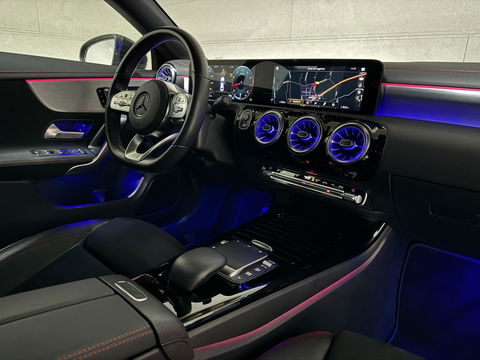 Mercedes-Benz CLA AMG Pano Sfeer CarPlay Memory NAP