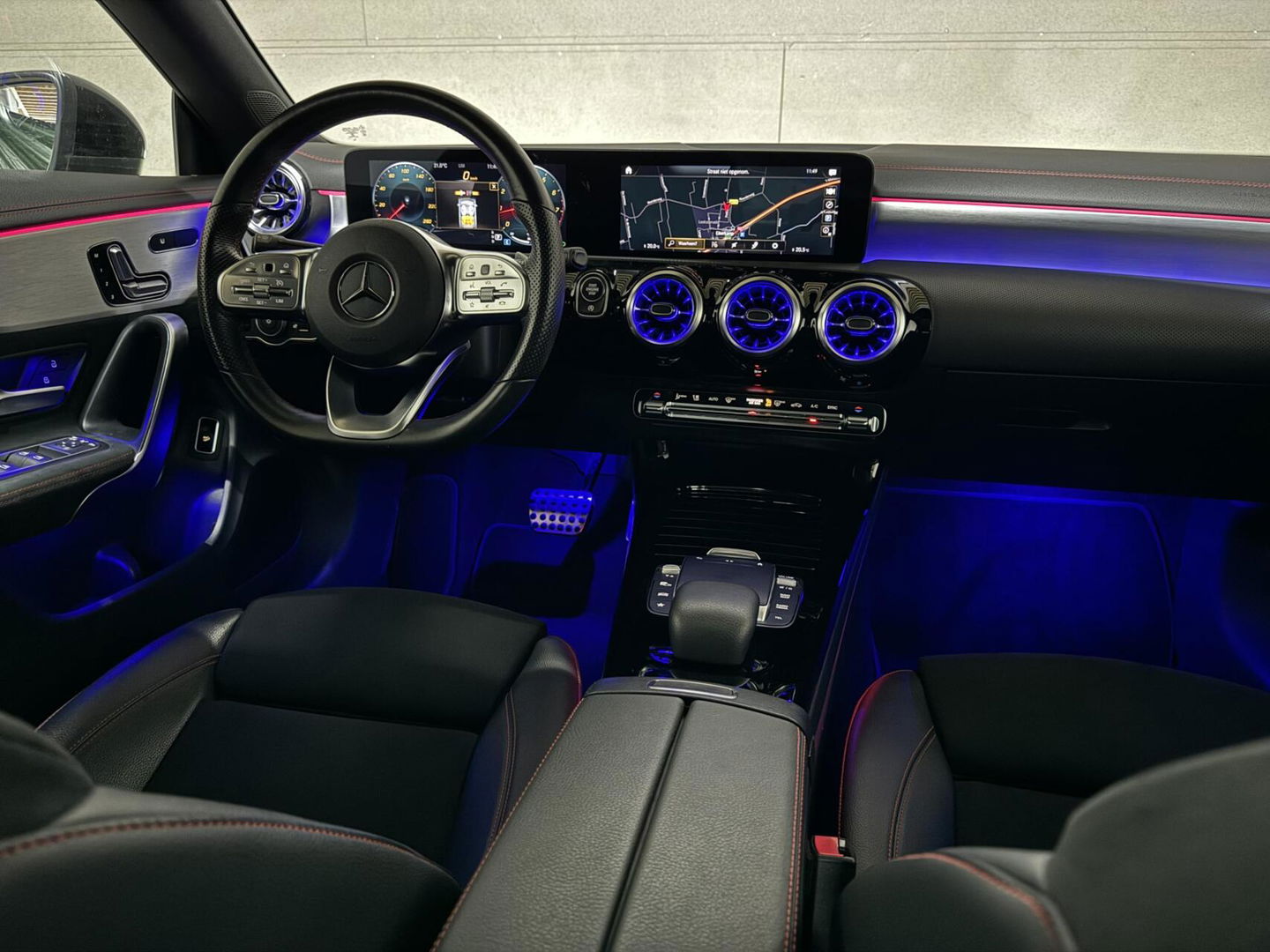 Mercedes-Benz CLA AMG Pano Sfeer CarPlay Memory NAP