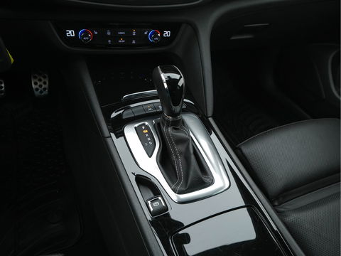 Opel Insignia Sports Tourer 2.0 CDTI Business Executive (INCL-BTW) Aut.*LUXURY-LEATHER | FULL-LED | NAVI-FULLMAP | BLIND-SPOT | DAB+ | HEATED-SPORTSEATS | ECC | CAMERA | LANE-ASSIST | SHIFT-PADDLES | PDC | PRIVACY-GLASS | CRUISE | 18''ALU*