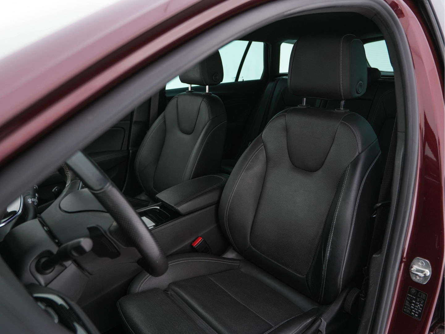 Opel Insignia Sports Tourer 2.0 CDTI Business Executive (INCL-BTW) Aut.*LUXURY-LEATHER | FULL-LED | NAVI-FULLMAP | BLIND-SPOT | DAB+ | HEATED-SPORTSEATS | ECC | CAMERA | LANE-ASSIST | SHIFT-PADDLES | PDC | PRIVACY-GLASS | CRUISE | 18''ALU*