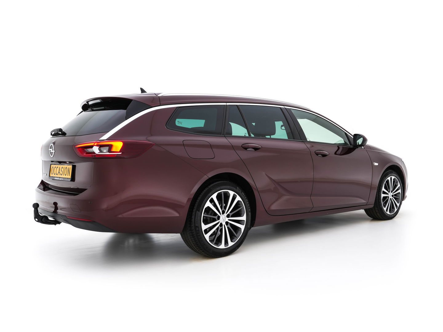 Opel Insignia Sports Tourer 2.0 CDTI Business Executive (INCL-BTW) Aut.*LUXURY-LEATHER | FULL-LED | NAVI-FULLMAP | BLIND-SPOT | DAB+ | HEATED-SPORTSEATS | ECC | CAMERA | LANE-ASSIST | SHIFT-PADDLES | PDC | PRIVACY-GLASS | CRUISE | 18''ALU*
