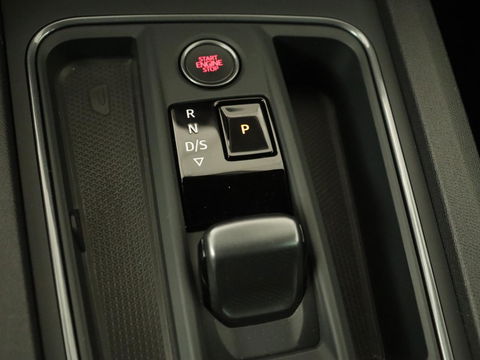CUPRA Leon 1.4 e-Hybrid VZ | 245pk | Stoel & stuurverwarming | Adaptive cruise | Camera | Carplay | Navigatie | 19'' lichtmetalen velgen | Digital Cockpit | Sportstoelen | PHEV | Plug In
