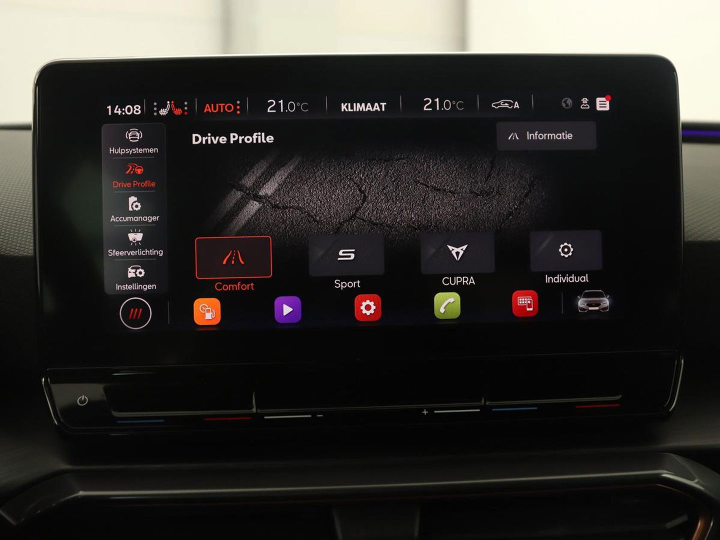 CUPRA Leon 1.4 e-Hybrid VZ | 245pk | Stoel & stuurverwarming | Adaptive cruise | Camera | Carplay | Navigatie | 19'' lichtmetalen velgen | Digital Cockpit | Sportstoelen | PHEV | Plug In