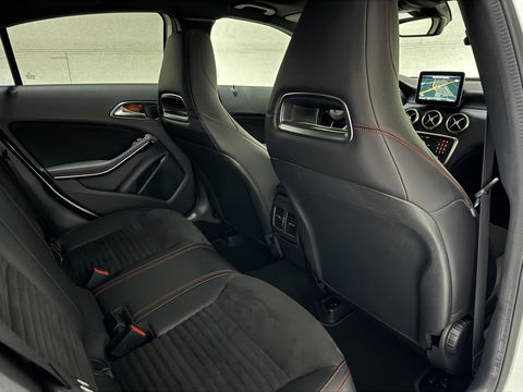Mercedes-Benz A-Klasse 200 AMG Night Pano Navi Cruise Camera NAP