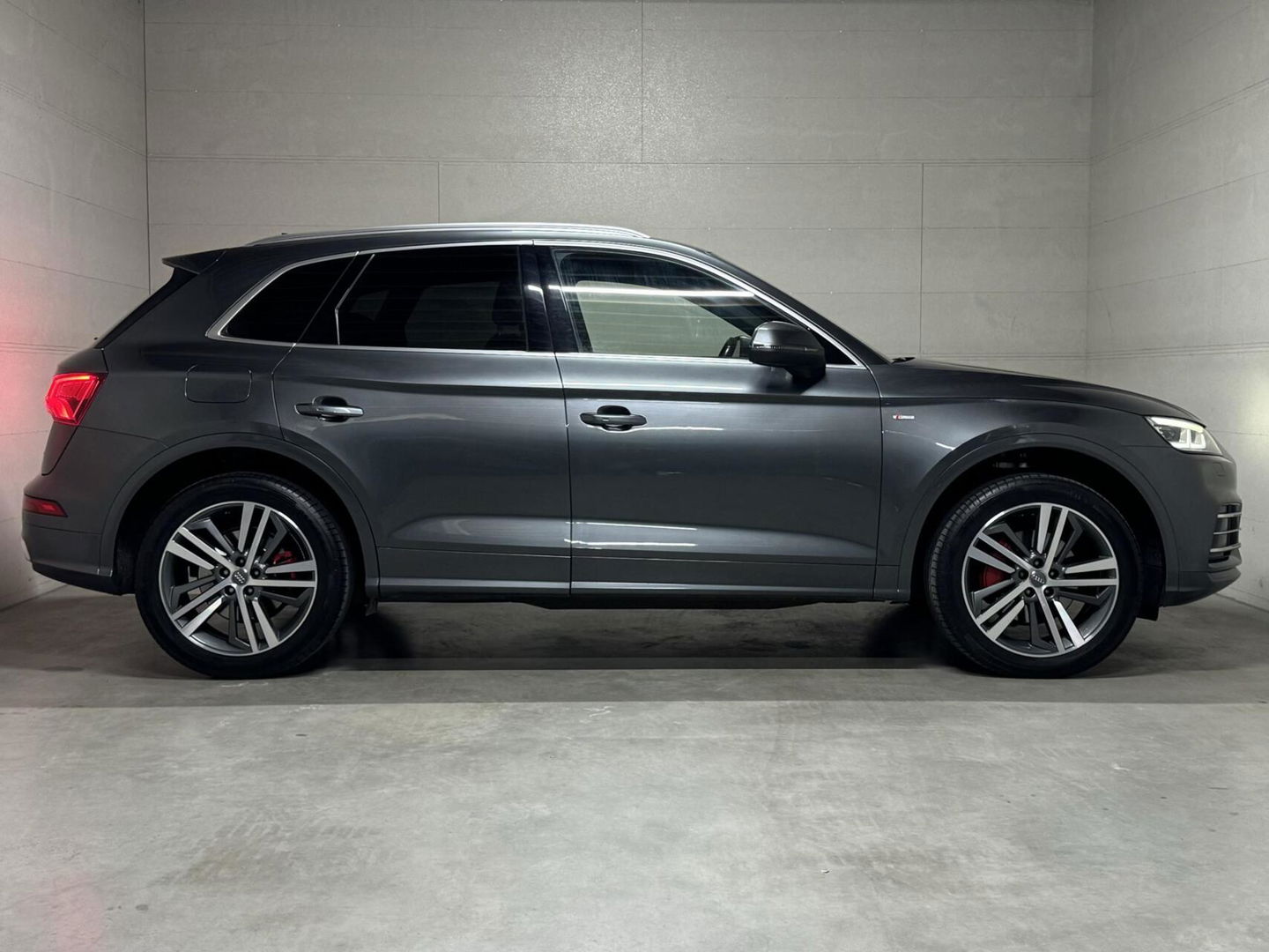 Audi Q5 2.0 TFSI quattro Sport 3x S-Line Virtuel Navi Trekh.