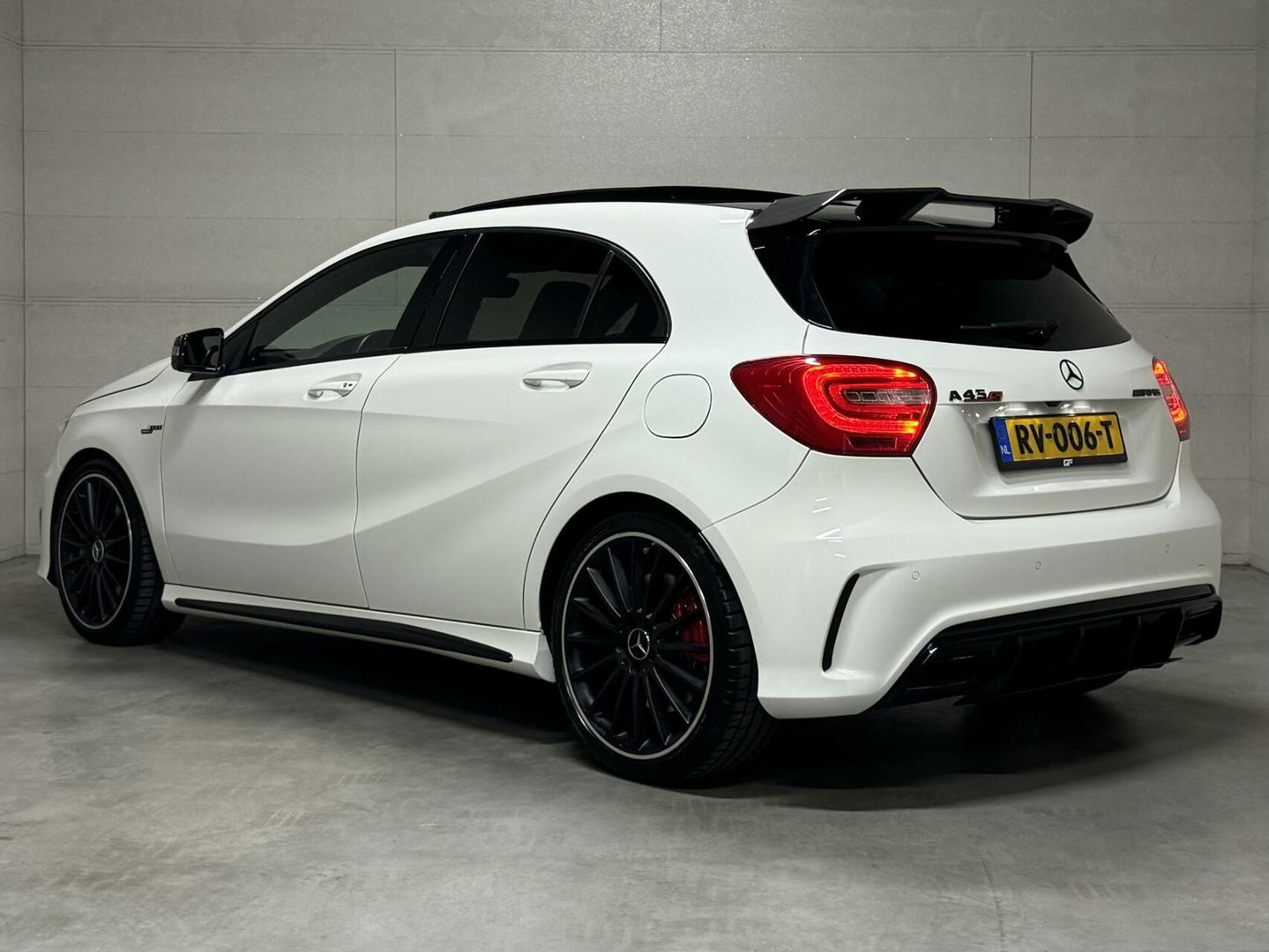 Mercedes-Benz A-Klasse AMG 45 4MATIC Pano RECARO Seats H/K Camera