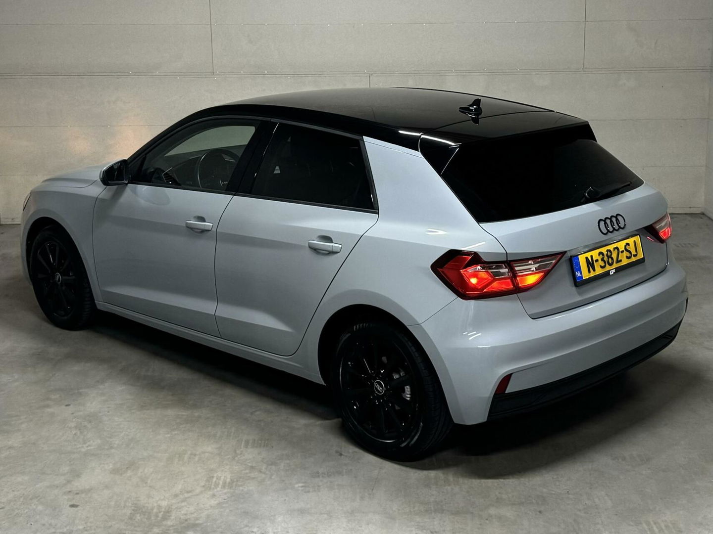 Audi A1 Sportback 30 TFSI Black Edition Virtual Carplay Cruise NAP