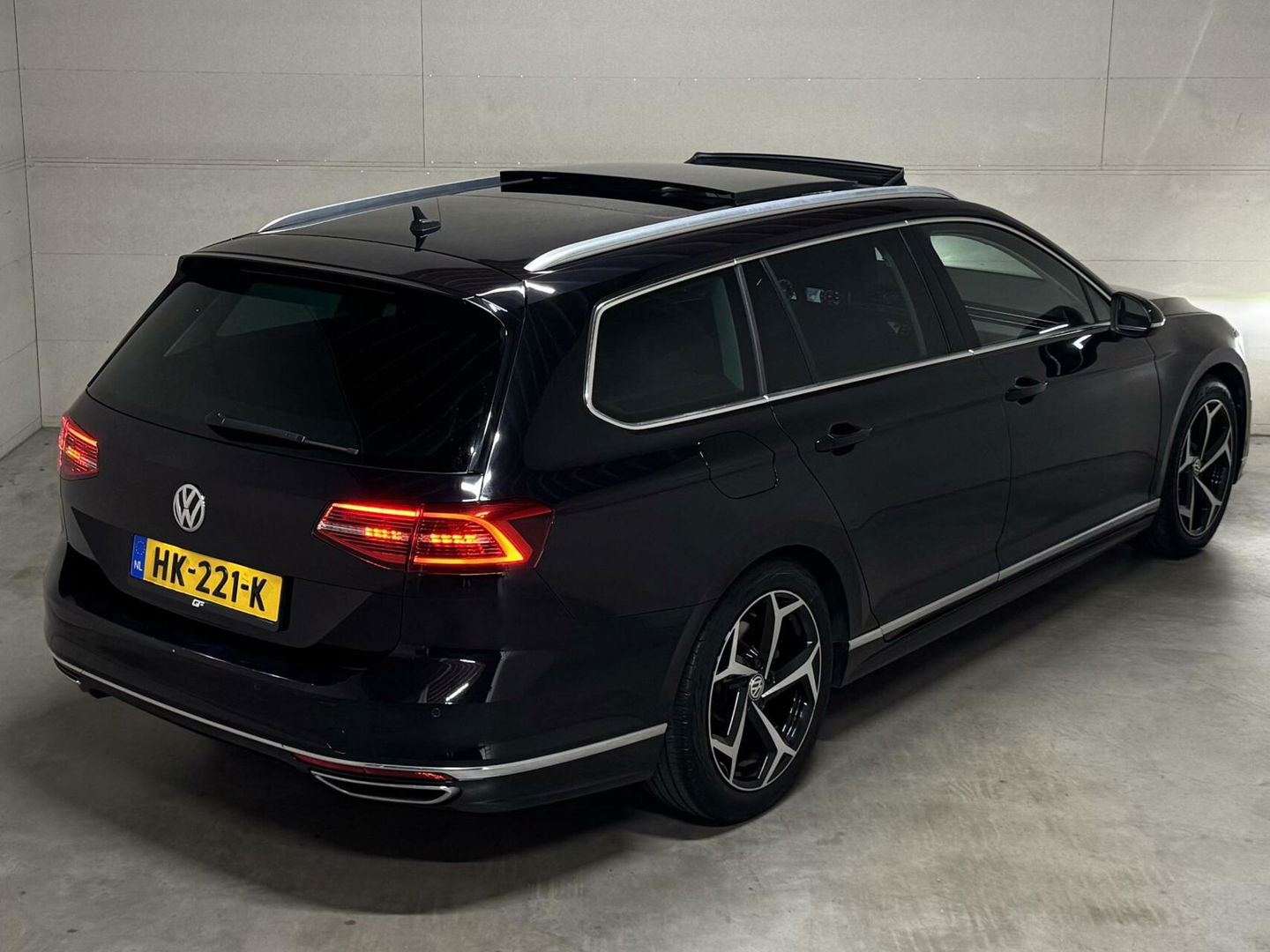 Volkswagen Passat Variant 1.4 TSI R-Line Pano Virtual CarPlay Trekh. NAP