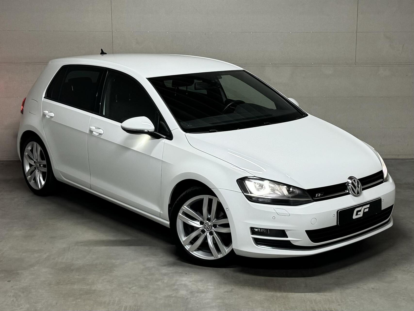 Volkswagen Golf 1.4 TSI Highline R-Line Navi Cruise PDC Led