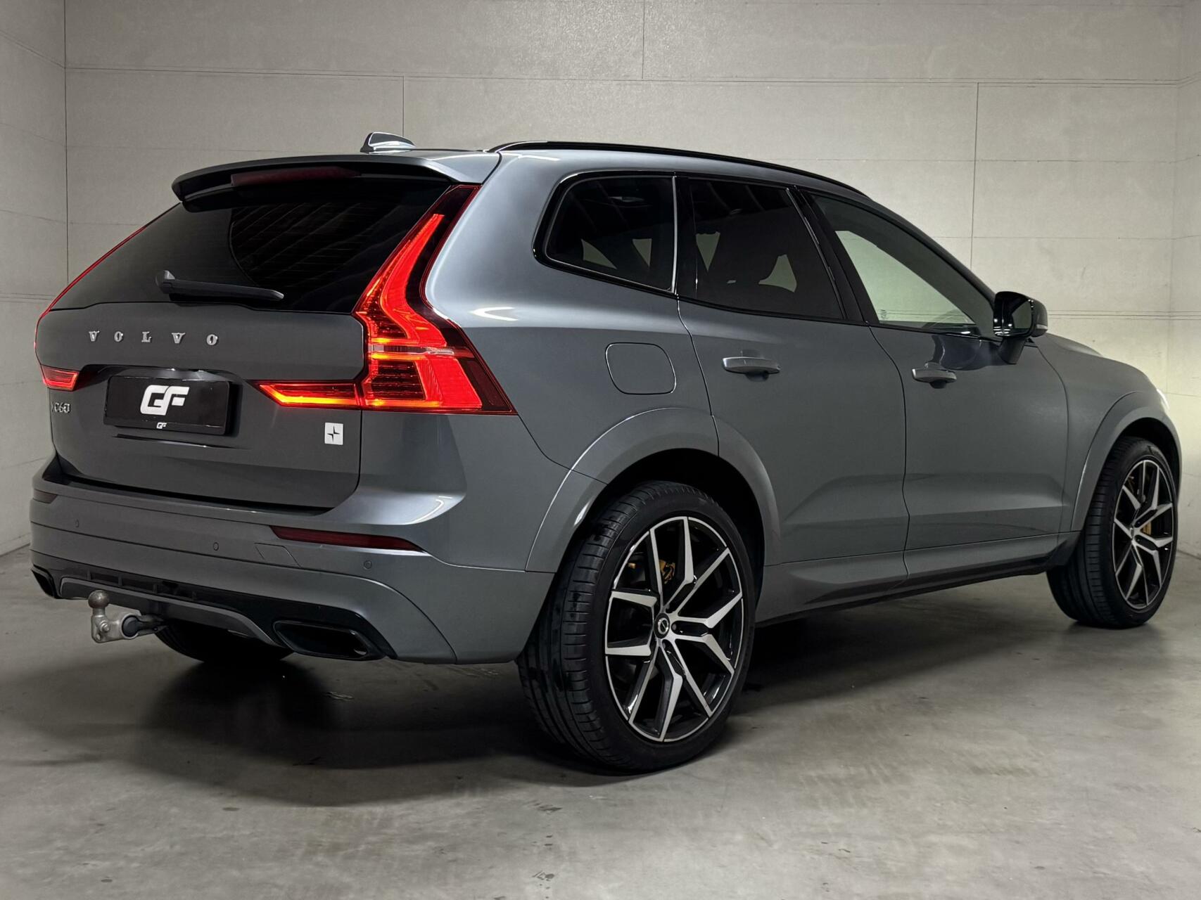Volvo XC60 2.0 T8 AWD Polestar Engineered Pano H/K 360° Autopilot