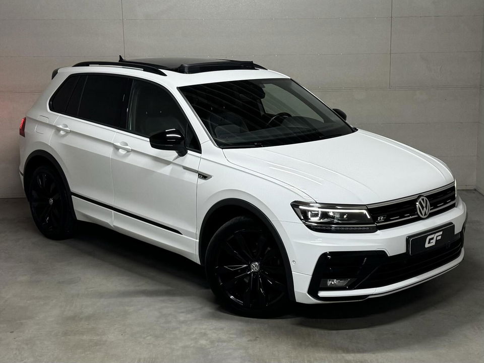 Volkswagen Tiguan 1.5 TSI R-Line Black Edition Pano Virtual Carplay NAP