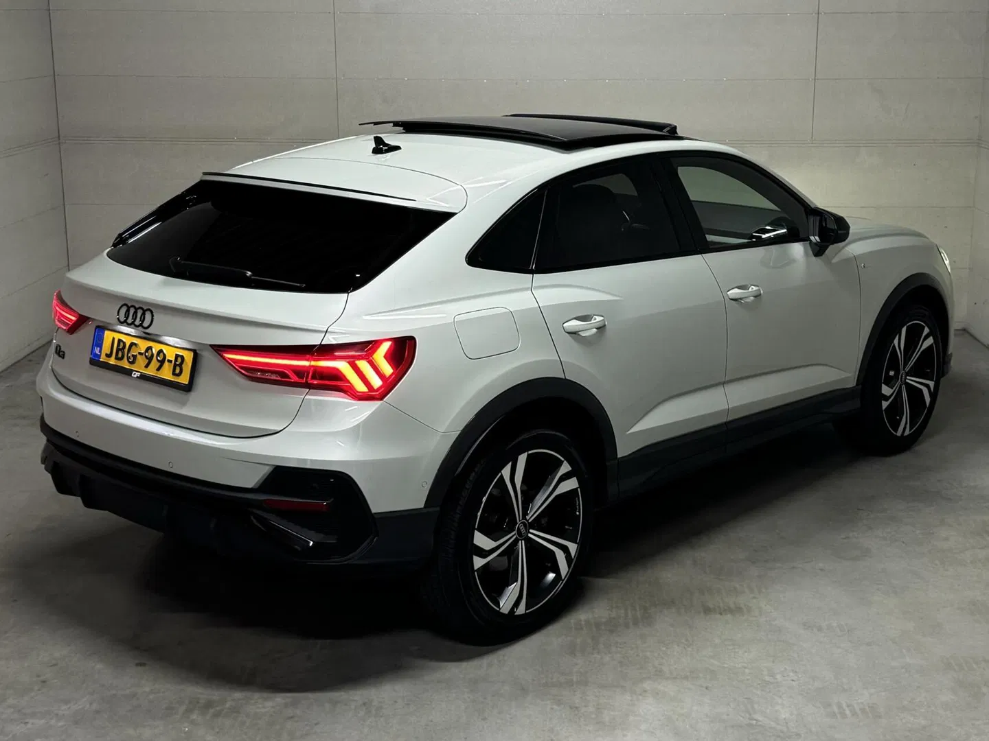 Audi Q3 Sportback 45 TFSI e Black Edition S-Line Pano B&O 360° Memory Leer