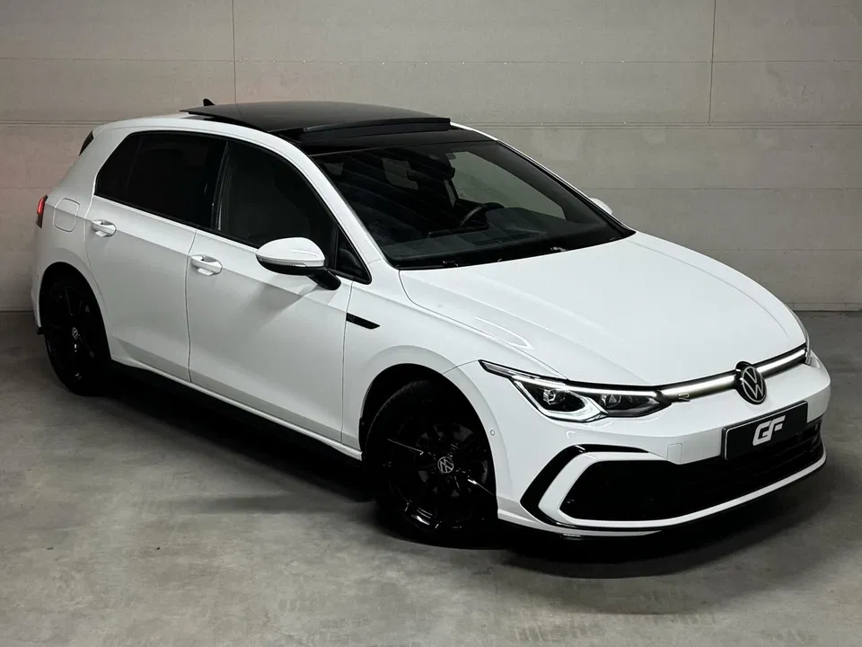 Volkswagen Golf 1.5 eTSI 3x R-Line Pano Carplay Sfeer ACC NAP