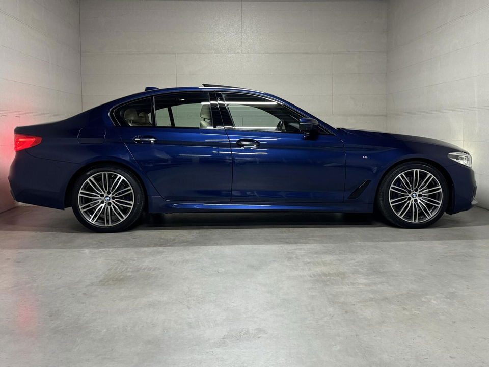 BMW 5 Serie 530d M-Sport Individual Pano HUD 360° Sfeer NAP