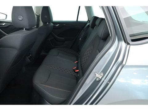 Škoda Kamiq 1.0 TSI DSG | Navi by App | Camera | LED | Clima | All Seasons |