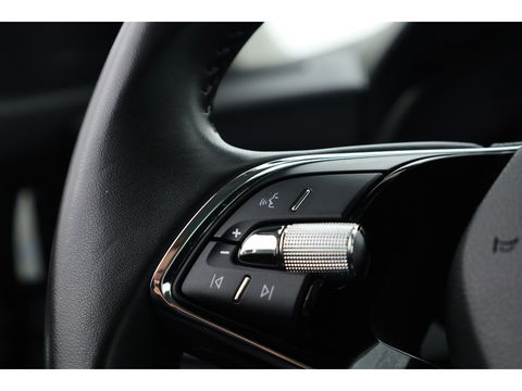 Škoda Kamiq 1.0 TSI DSG | Navi by App | Camera | LED | Clima | All Seasons |
