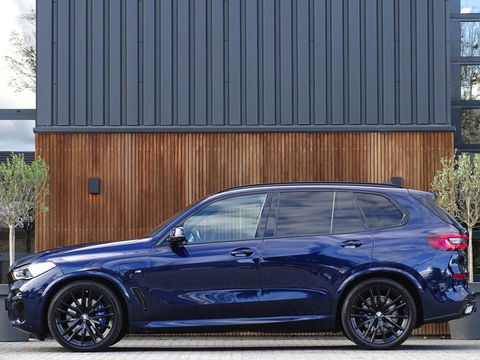 BMW X5 45e 394PK X-Drive / Carbon / M-Perf. M-Sport / HK / Laser