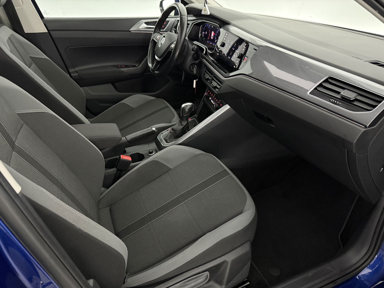 Volkswagen Polo 1.0 TSI R-line | Pano | Carplay | Virtual | LED | Climate | Cruise | Stoelverw.