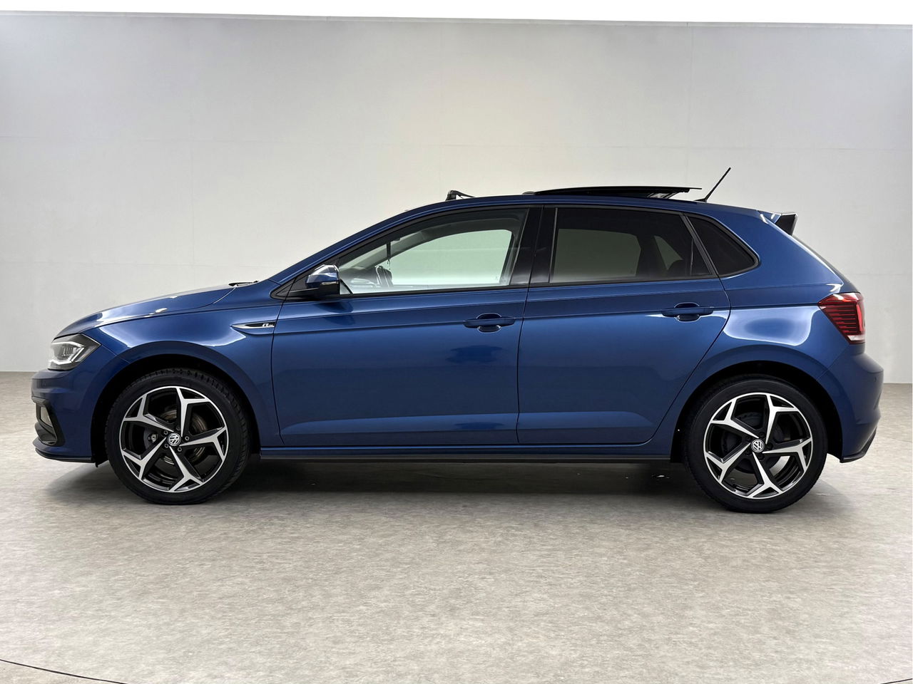 Volkswagen Polo 1.0 TSI R-line | Pano | Carplay | Virtual | LED | Climate | Cruise | Stoelverw.