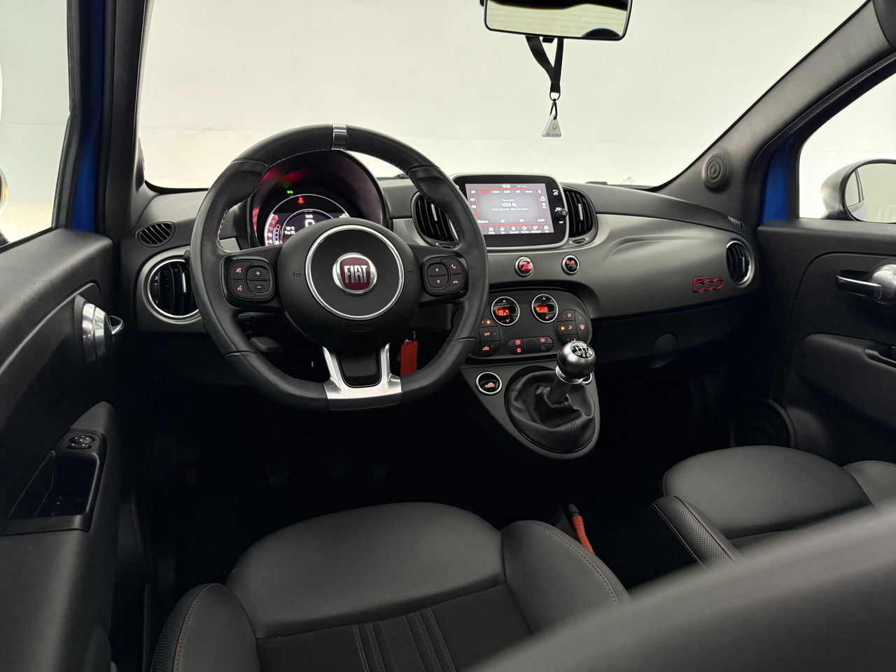 Fiat 500 1.0 Hybrid Sport | Pano | Navigatie | LED | Airco | Cruise | Parkeersens.