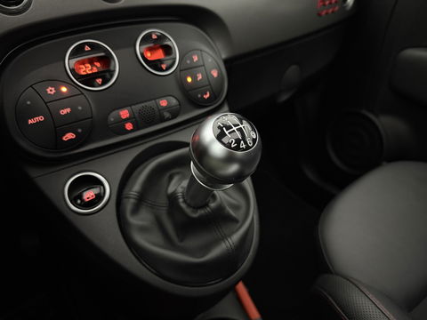 Fiat 500 1.0 Hybrid Sport | Pano | Navigatie | LED | Carplay | Cruise | Parkeersens. l NAP