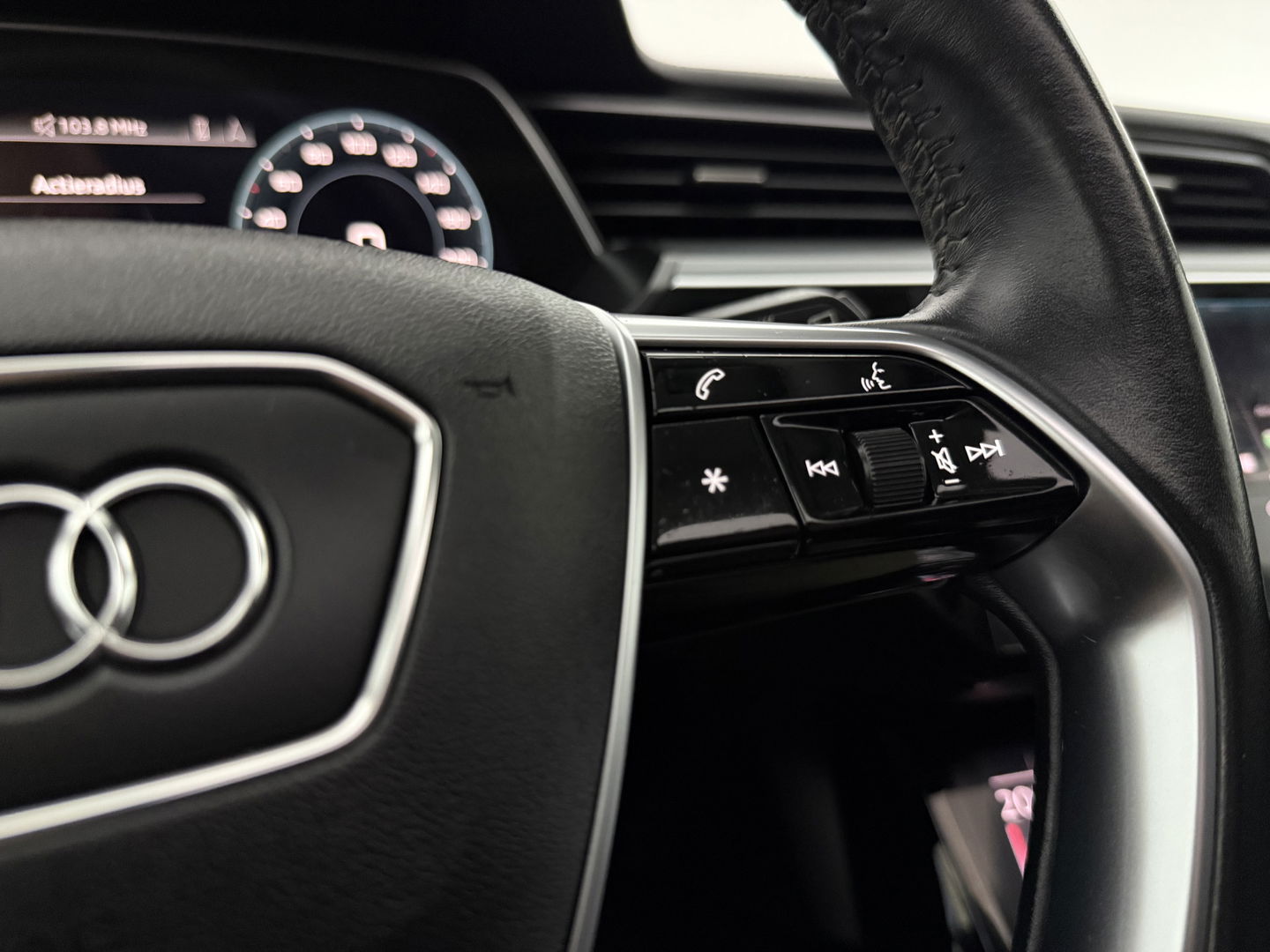 Audi e-tron 50 Quattro plus 71 kWh 313PK | SOH: 88% | Pano | Virtual | Memory | Carplay | Adaptive Cruise | LED