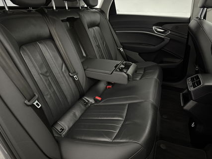 Audi e-tron 50 Quattro plus 71 kWh 313PK | SOH: 88% | Pano | Virtual | LED | Carplay | Adaptive Cruise | Parkeersens.
