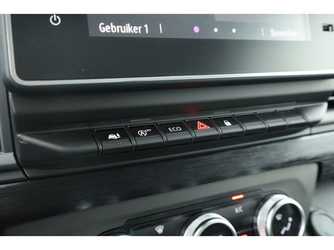 Renault Trafic 2.0 Blue dCi 130pk L2H1 Advance Dubb. Cab. | Trekhaak | Cruise | Apple CarPlay