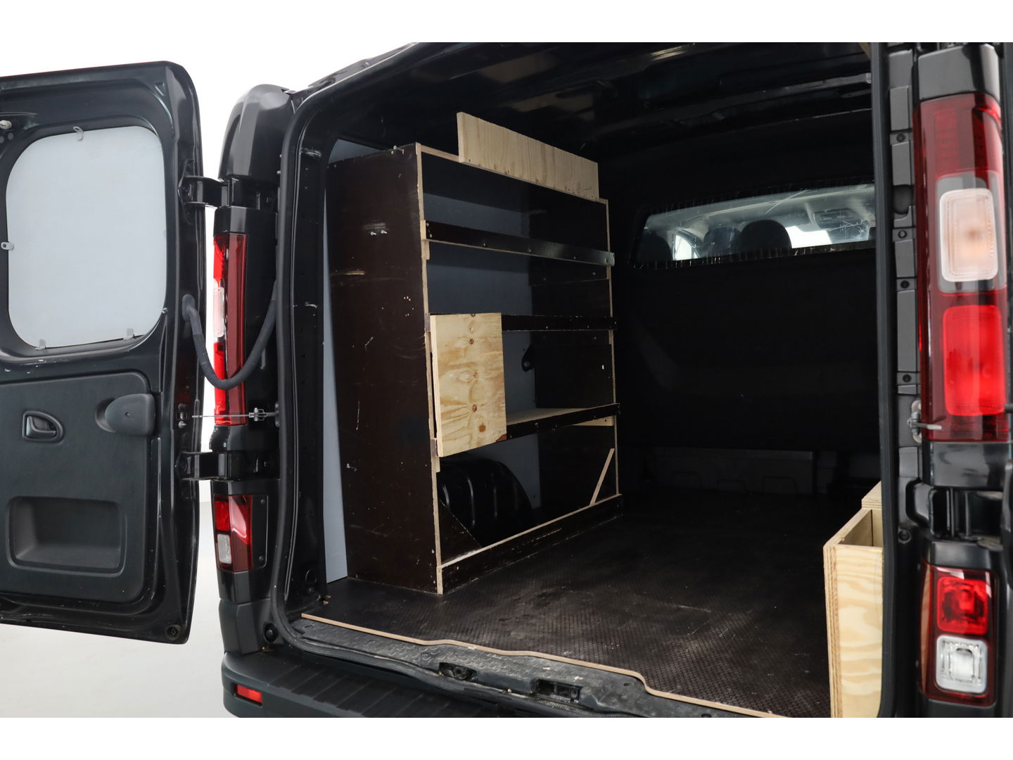 Renault Trafic 2.0 Blue dCi 130pk L2H1 Advance Dubb. Cab. | Trekhaak | Cruise | Apple CarPlay
