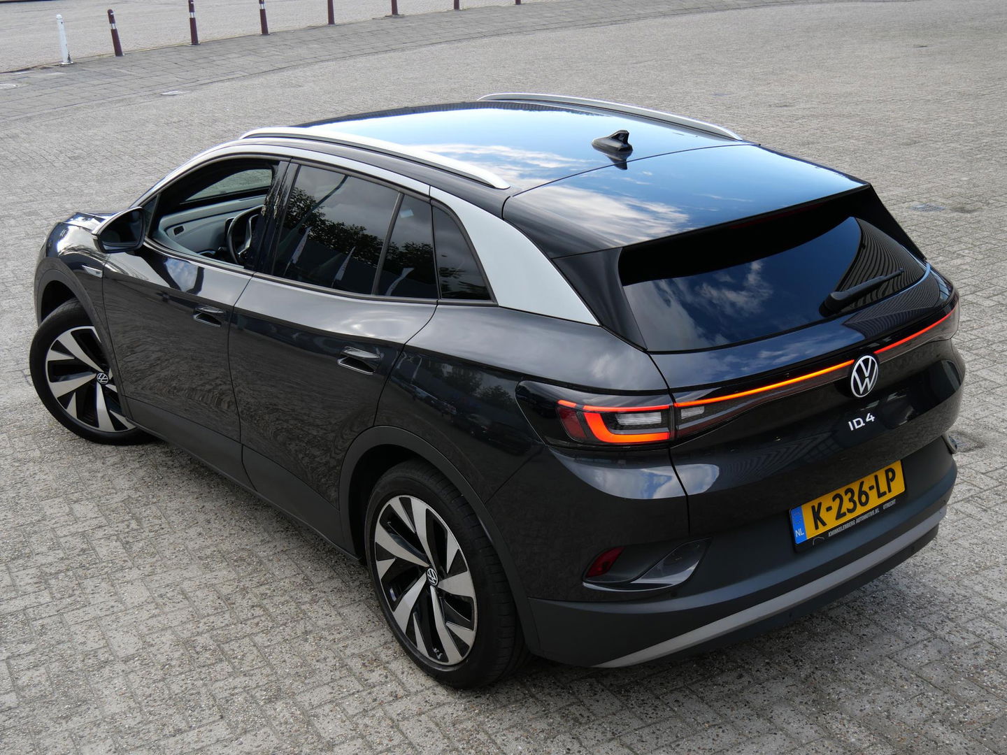 Volkswagen ID.4 1ST 77 kWh CAMERA/ KEYLESS/ WEGKL. TREKHAAK