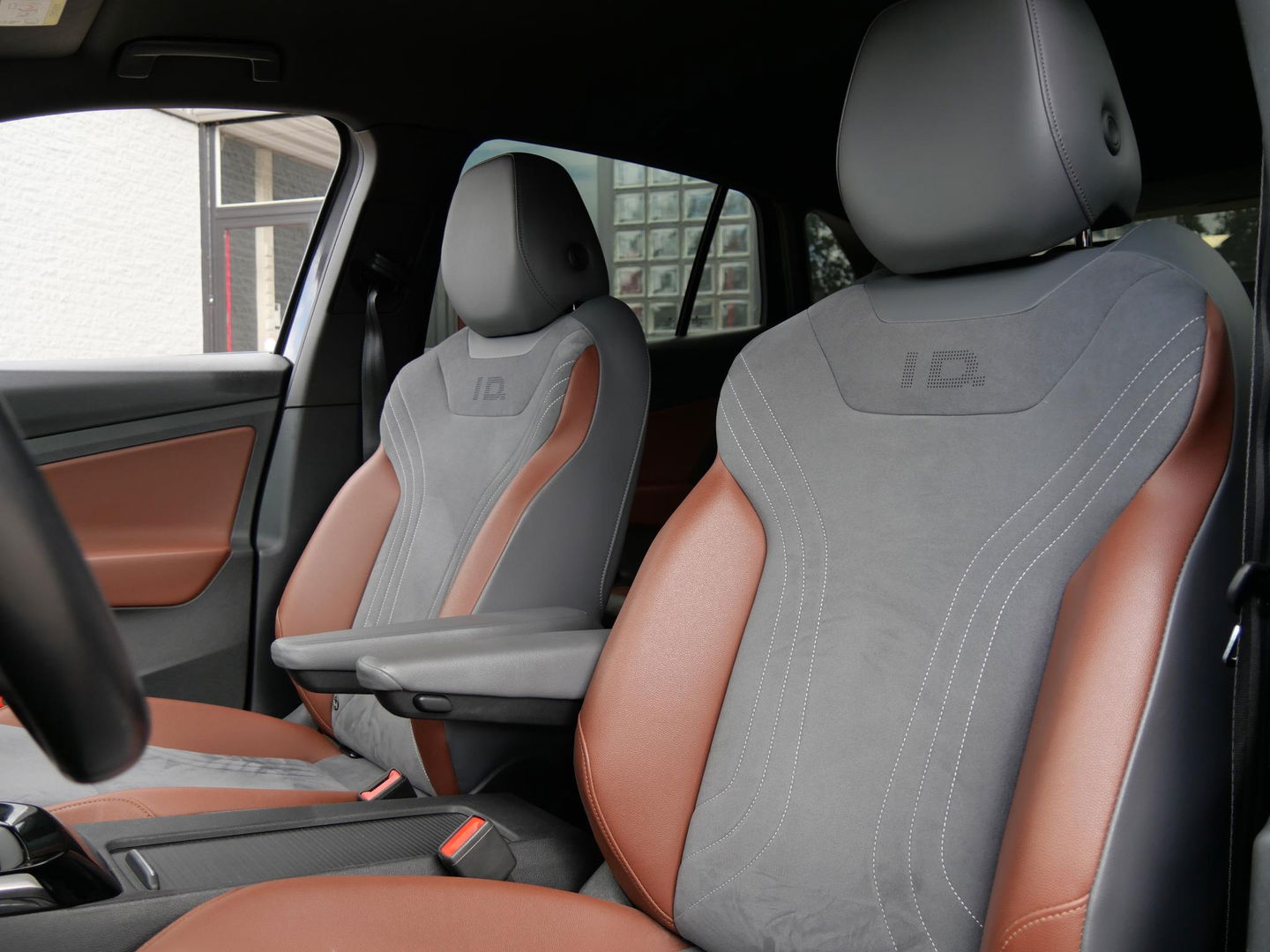 Volkswagen ID.4 1ST 77 kWh CAMERA/ KEYLESS/ WEGKL. TREKHAAK