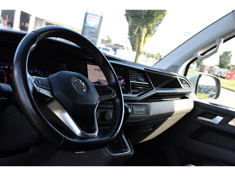 Volkswagen Transporter 2.0 TDI L2H1 32 Bulli Virtual, Adaptieve Cruise, LED, Carplay, Automaat, NAVI, Trekhaak, Sensoren, Uniek!
