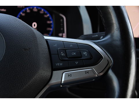 Volkswagen Transporter 2.0 TDI L2H1 32 Bulli Virtual, Adaptieve Cruise, LED, Carplay, Automaat, NAVI, Trekhaak, Sensoren, Uniek!